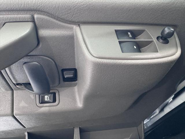 Photo of 2023 Summit White GMC Savana 2500