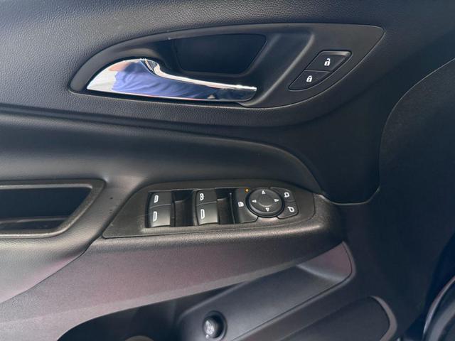Photo of 2023 Black Metallic Chevrolet Equinox