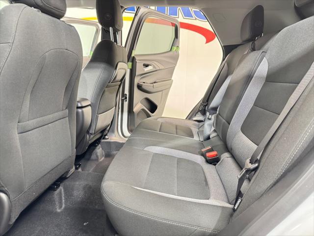 Photo of 2026 Summit White Chevrolet Trailblazer