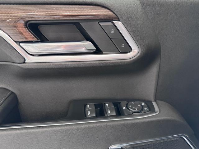 Photo of 2022 Black Chevrolet Silverado 1500