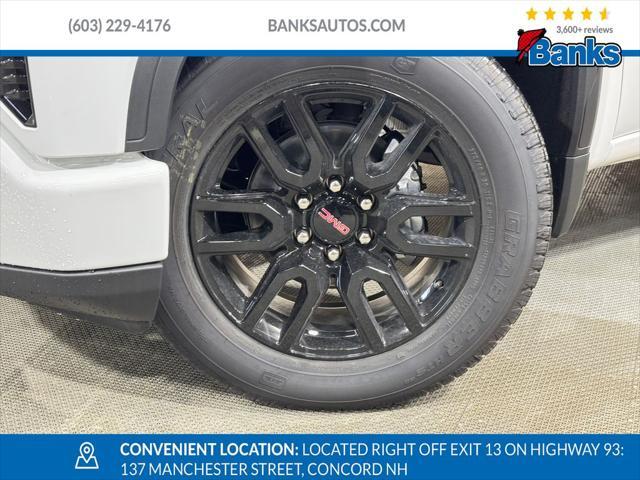 Photo of 2025 Summit White GMC Sierra 1500