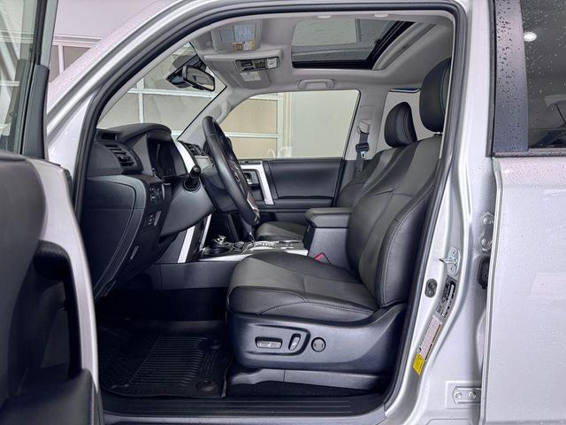 Photo of 2024 Classic Silver Metallic Toyota 4Runner
