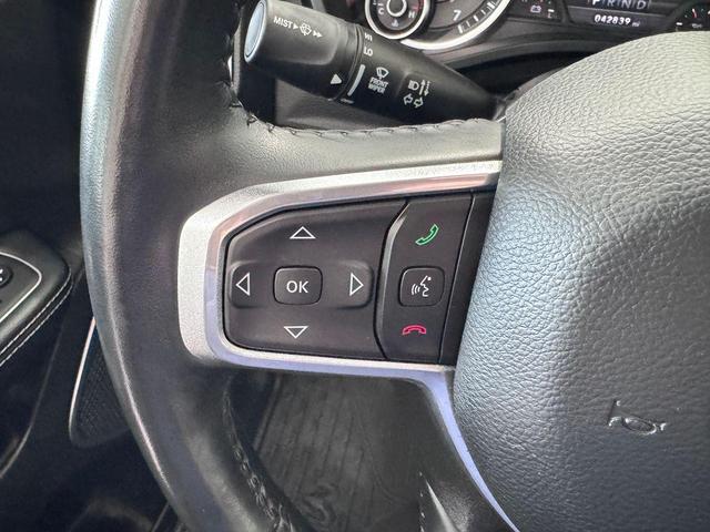 Photo of 2022 Diamond Black Crystal Pearlcoat RAM 1500