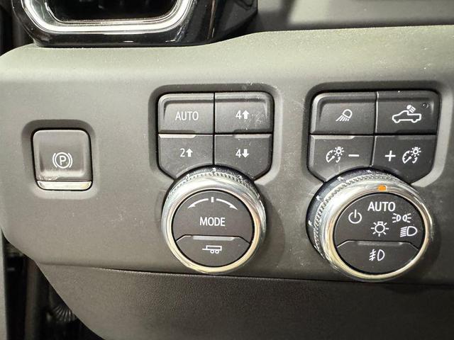 Photo of 2025 Onyx Black GMC Sierra 3500
