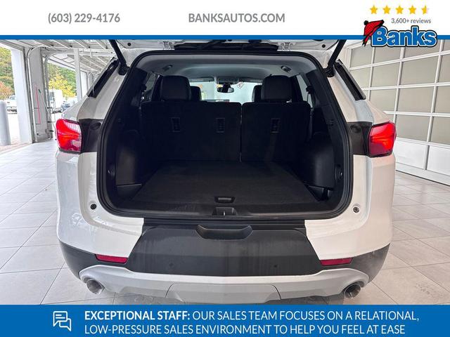 Photo of 2022 Summit White Chevrolet Blazer