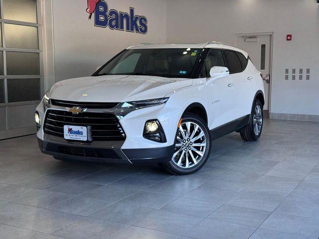 Photo of 2022 Iridescent Pearl Tricoat Chevrolet Blazer