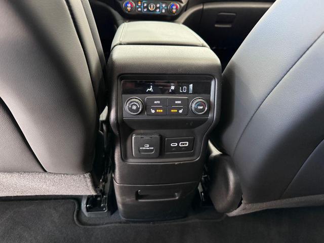 Photo of 2023 Summit White GMC Acadia
