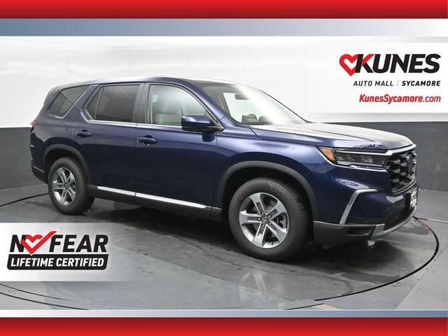 Photo of 2025 Obsidian Blue Pearl Honda Pilot