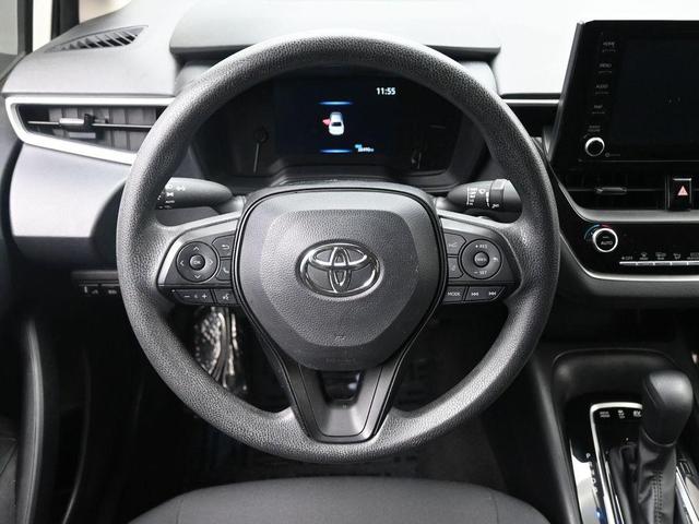 Photo of 2022 White Toyota Corolla Hybrid