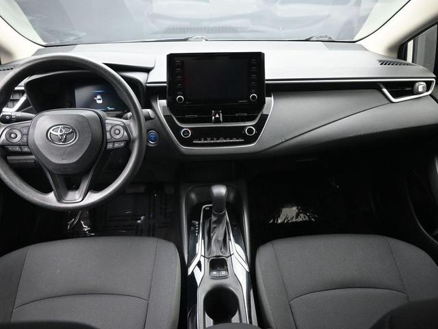 Photo of 2022 White Toyota Corolla Hybrid