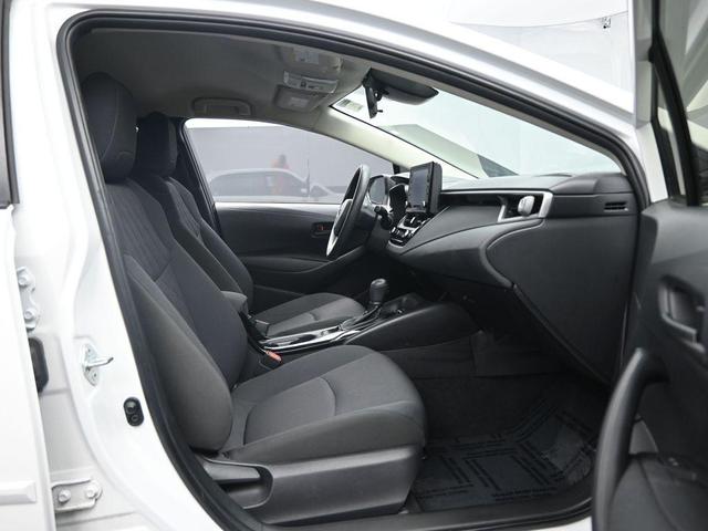 Photo of 2022 White Toyota Corolla Hybrid
