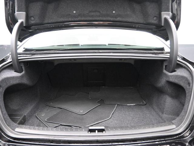 Photo of 2024 Onyx Black Metallic Volvo S60
