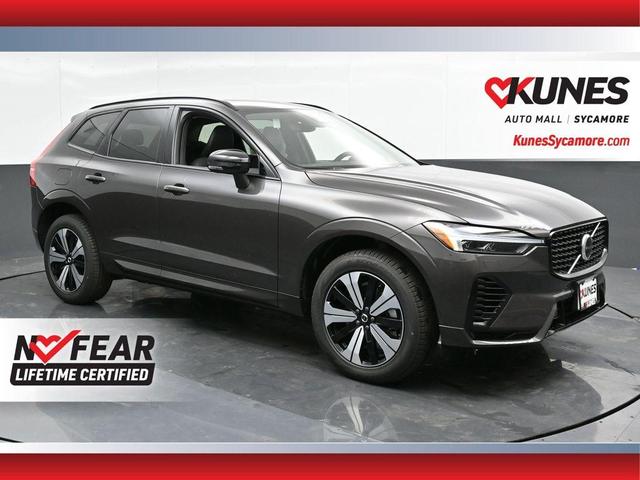 Photo of 2025 Platinum Gray Metallic Volvo XC60 Plug-In Hybrid