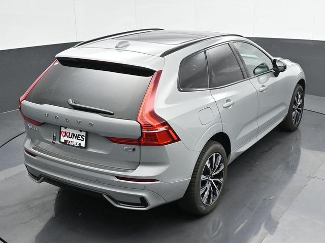 Photo of 2025 Metallic Volvo XC60