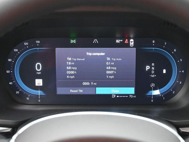 Photo of 2025 Metallic Volvo XC60