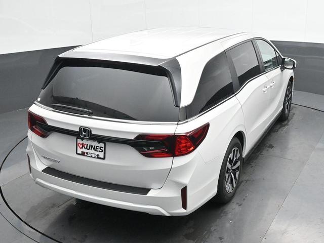 Photo of 2026 Platinum White Pearl Honda Odyssey