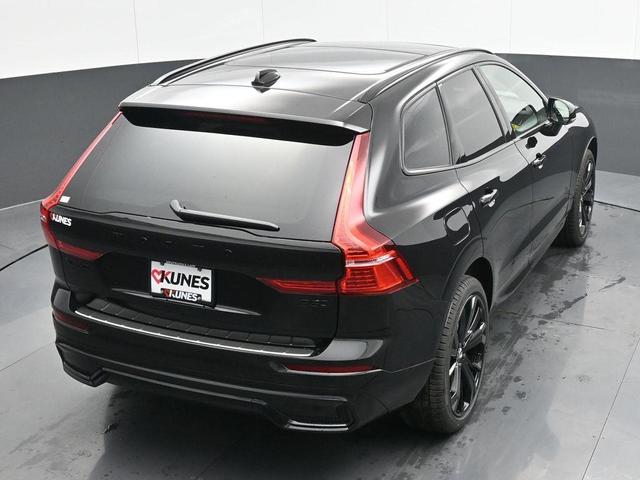 Photo of 2025 Onyx Black Metallic Volvo XC60