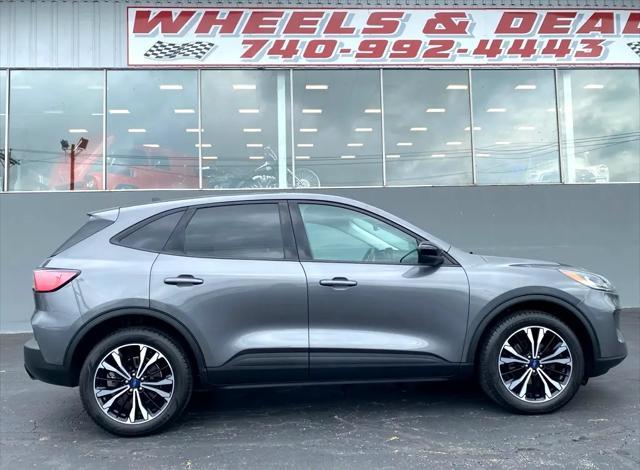 Photo of 2021 Carbonized Gray Metallic Ford Escape