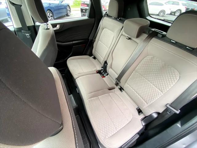 Photo of 2021 Carbonized Gray Metallic Ford Escape
