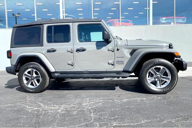 Photo of 2018 GRAY Jeep Wrangler Unlimited