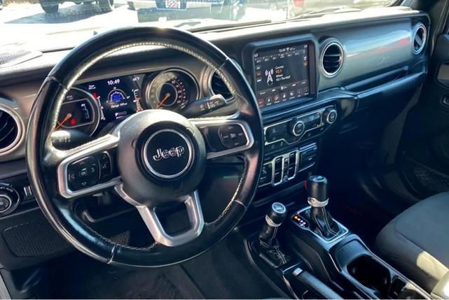 Photo of 2018 GRAY Jeep Wrangler Unlimited