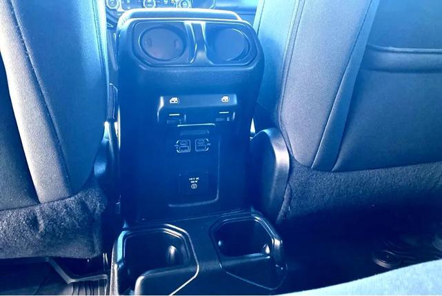 Photo of 2018 GRAY Jeep Wrangler Unlimited
