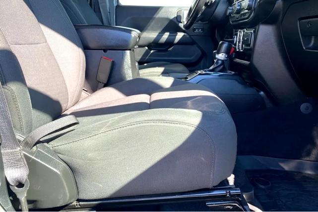 Photo of 2018 GRAY Jeep Wrangler Unlimited