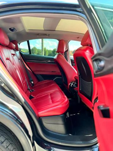 Photo of 2019 Vulcano Black Metallic Alfa Romeo Stelvio