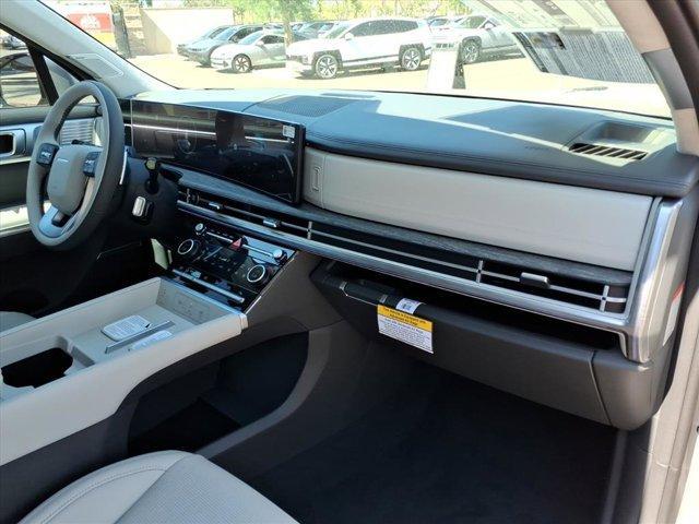 Photo of 2026 Shimmering Silver Hyundai SANTA FE HEV