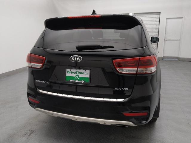 Photo of 2017 Ebony Black Kia Sorento