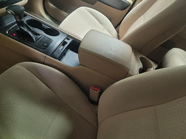 Photo of 2018 Aurora Black Kia Sedona