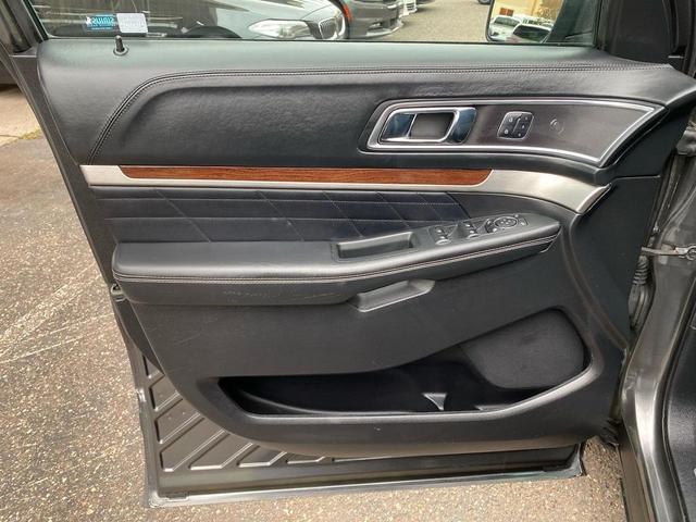 Photo of 2016 Charcoal Ford Explorer