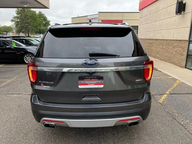 Photo of 2016 Charcoal Ford Explorer