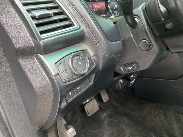 Photo of 2016 Charcoal Ford Explorer