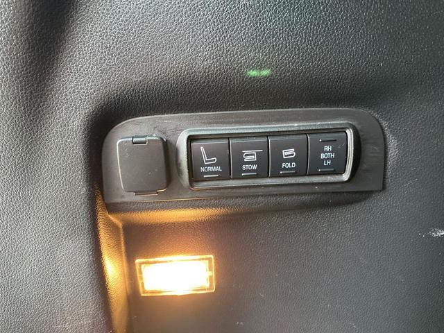 Photo of 2016 Charcoal Ford Explorer