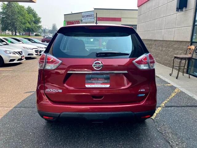 Photo of 2014 Cayenne Red Nissan Rogue