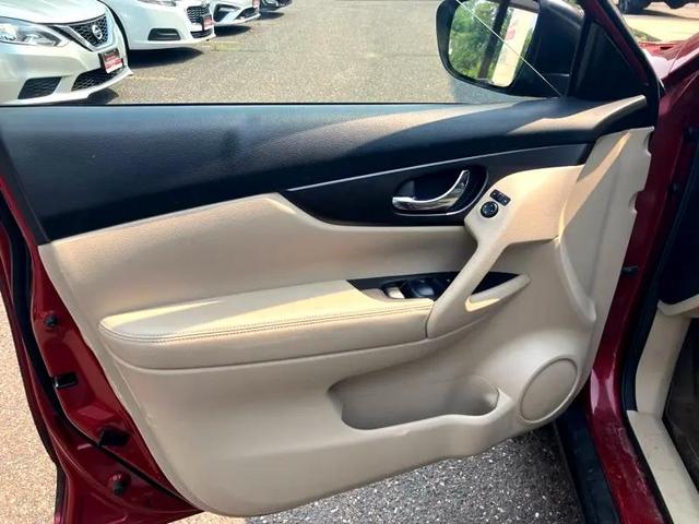 Photo of 2014 Cayenne Red Nissan Rogue