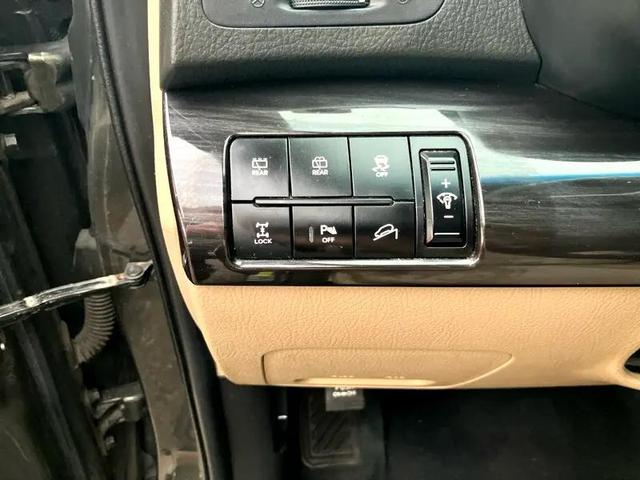 Photo of 2012 Tuscan Olive Kia Sorento