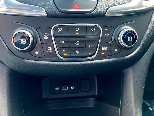 Photo of 2021 Blue Chevrolet Equinox