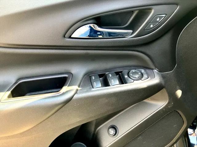 Photo of 2021 Blue Chevrolet Equinox