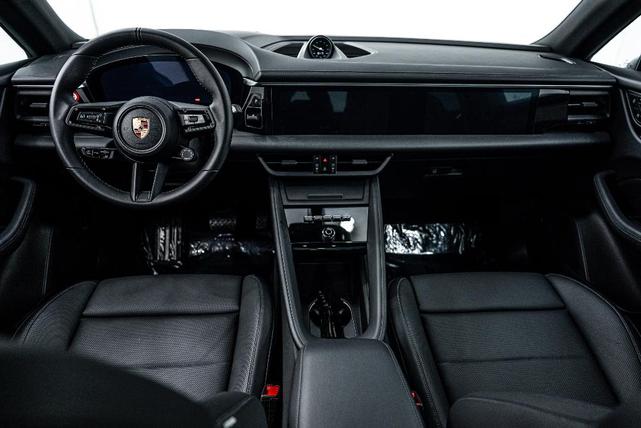Photo of 2024 Gentian Blue Metallic Porsche Macan