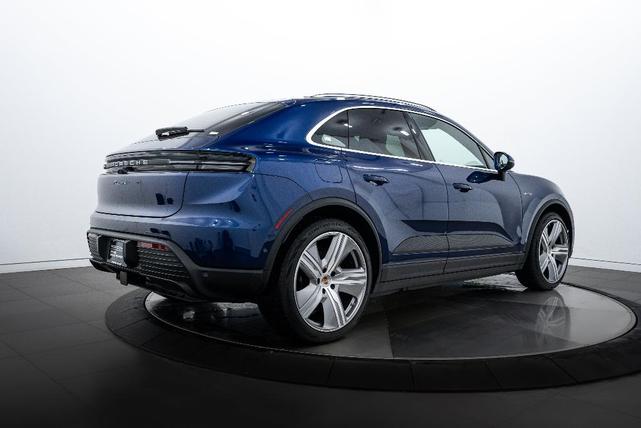 Photo of 2024 Gentian Blue Metallic Porsche Macan