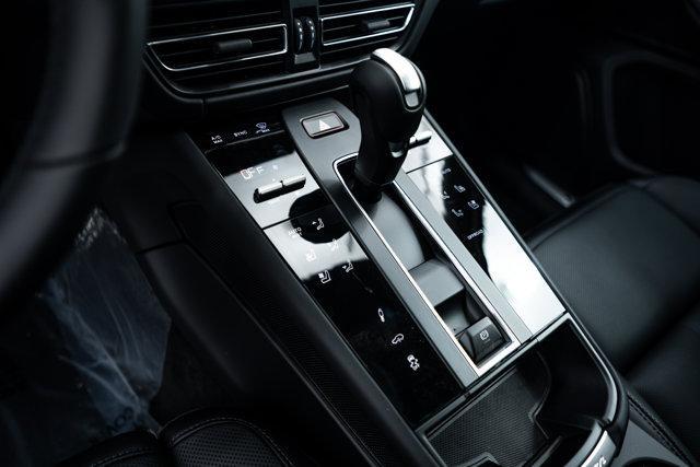 Photo of 2025 Chalk Porsche Macan