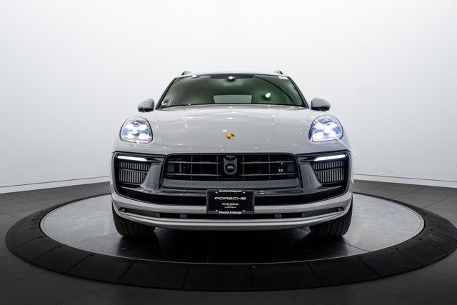 Photo of 2025 Chalk Porsche Macan