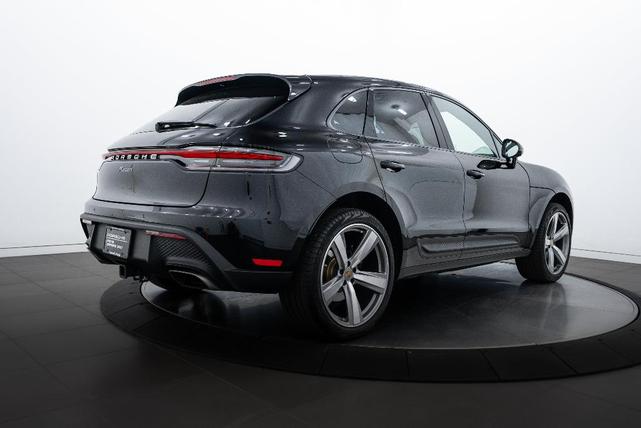 Photo of 2025 Jet Black Metallic Porsche Macan