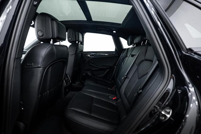 Photo of 2025 Jet Black Metallic Porsche Macan