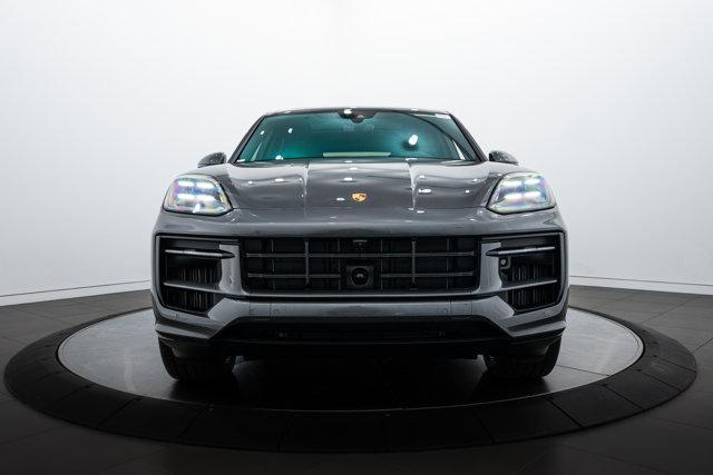 Photo of 2025 Quartzite Grey Metallic Porsche Cayenne