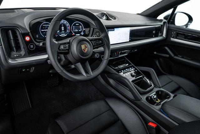 Photo of 2025 Quartzite Grey Metallic Porsche Cayenne