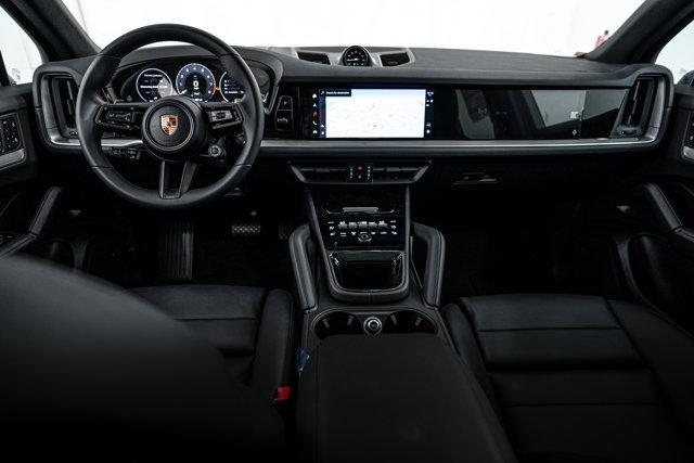 Photo of 2025 Quartzite Grey Metallic Porsche Cayenne