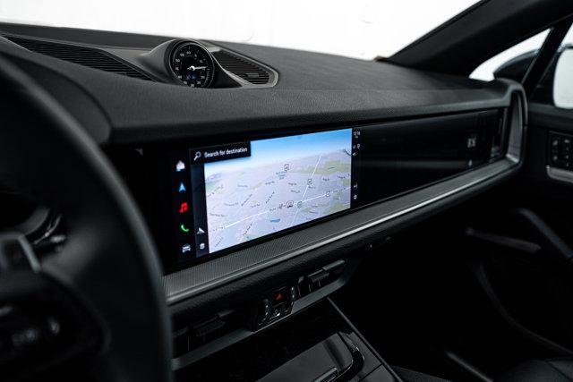 Photo of 2025 Quartzite Grey Metallic Porsche Cayenne